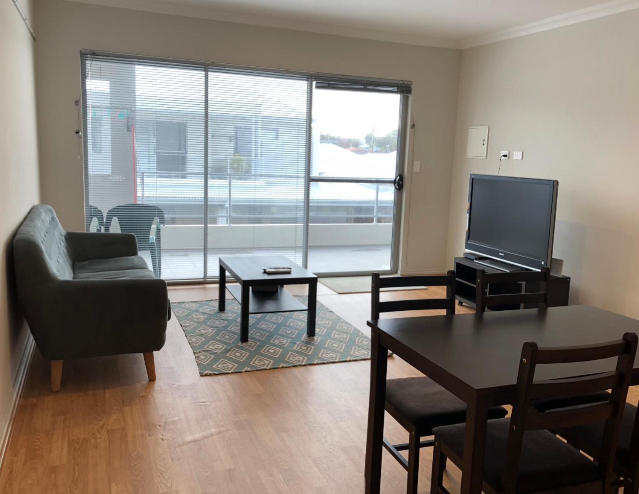 Apartment In Queens Park เพิร์ท ภายนอก รูปภาพ